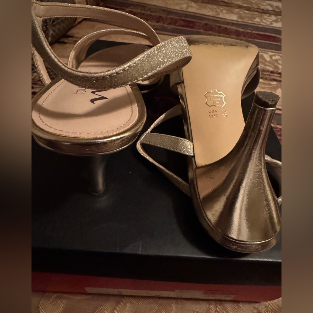 Gold silver heels - Picture 2 of 5